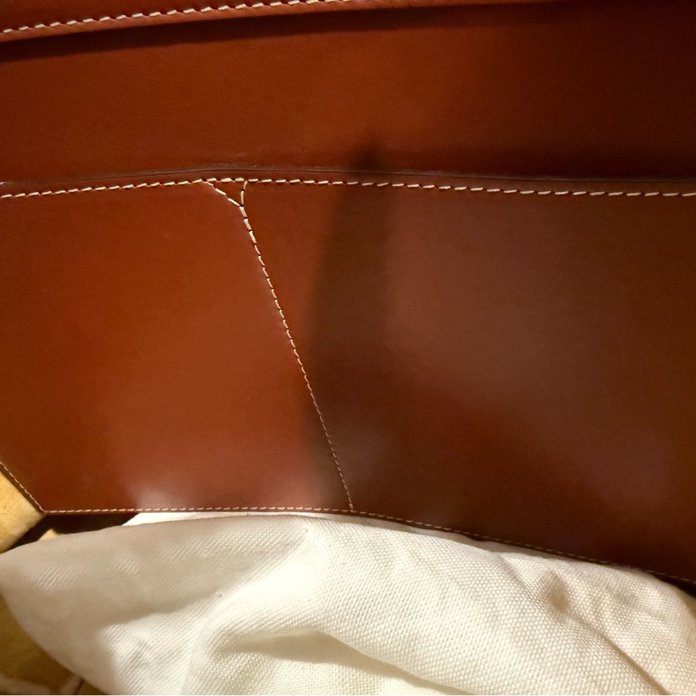 Chloe Large Woody Shearling Tote Bag - Picture 13 of 16